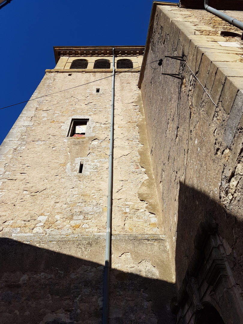 Aître fortifiée de BayonvillesurMad Des murs à lire