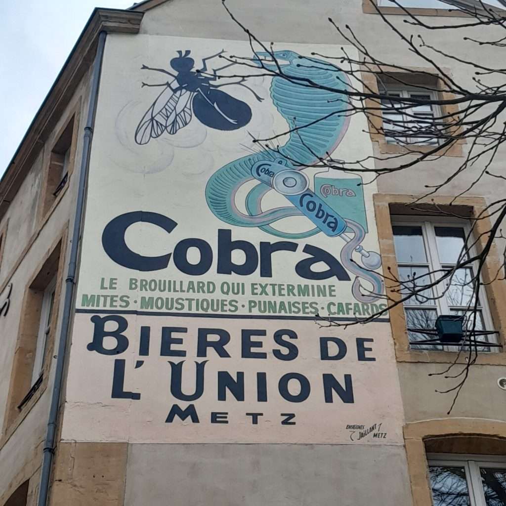 Publicité Cobra rénovée à Metz (57)